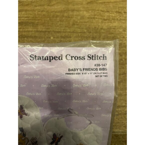 VTG Janlynn Suzy’s Zoo Stamped Cross Stitch Craft Kit Baby Bibs “Baby’s Friends” - Picture 2 of 4